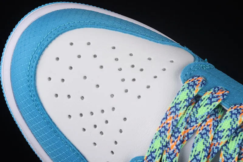 All Categories Air Jordan Jordan Series Basketball Shoes Air Jordan 1 Mid Differentiated Edition Air Jordan 1 Mid AJ1 Joe 1 Blue and Green Chinese Culture Basketball Shoes DA8010-400